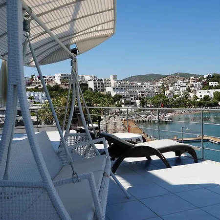 Paradise Bardakci מלון 5*
